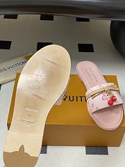 LV X TM Cherry pendant flat sandals 07 - 5