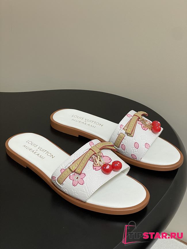 LV X TM Cherry pendant flat sandals 06 - 1