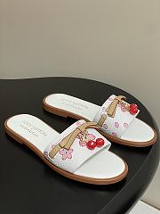 LV X TM Cherry pendant flat sandals 06 - 1