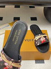 LV X TM Cherry pendant flat sandals 05 - 4