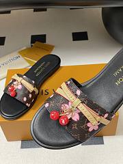 LV X TM Cherry pendant flat sandals 05 - 3
