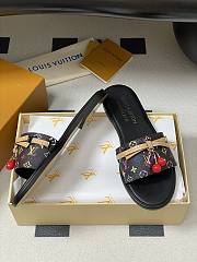 LV X TM Cherry pendant flat sandals 03 - 6