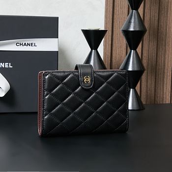 Chanel Multi-Function Passport Holder 06