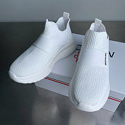 Moncler Socks Shoes Round Toe Thick Bottom Low In White - 6