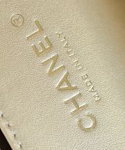 Chanel WOC Lambskin White Size 19x12x8 cm - 3