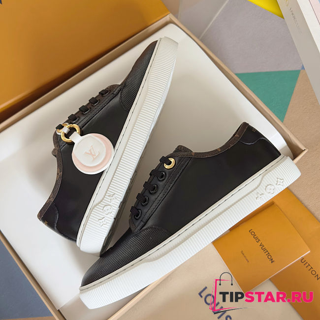 Louis Vuitton Lagoon sneaker Monogram 01 - 1