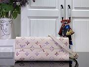 Louis Vuitton OnTheGo PM Embossed grained cowhide leather Dream Cream - 3