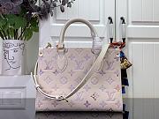 Louis Vuitton OnTheGo PM Embossed grained cowhide leather Dream Cream - 2