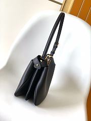 Fendi Peekaboo Soft Small Bag Black leather bag - 3