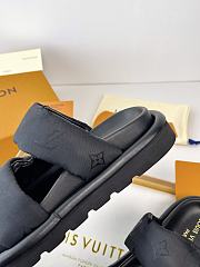 Louis Vuitton Pool Pillow Comfort Monogram Sandals 02 - 5