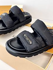Louis Vuitton Pool Pillow Comfort Monogram Sandals 02 - 4