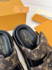 Louis Vuitton Pool Pillow Comfort Monogram Sandals 01 - 3
