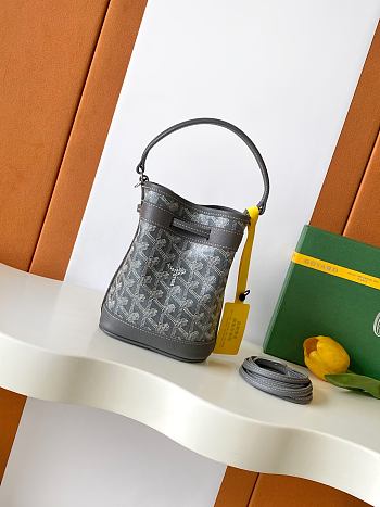 Goyard Petit Flot Mini – Bucket Bag Chevron Canvas In Gray