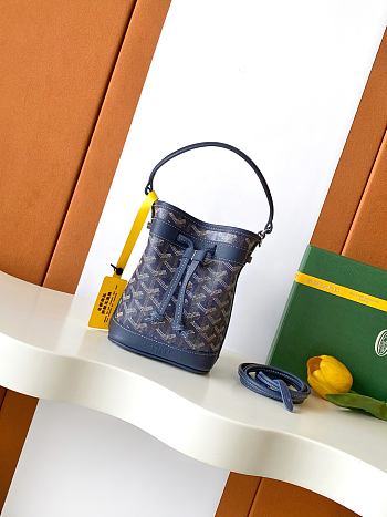 Goyard Petit Flot Mini – Bucket Bag Chevron Canvas In Navy Blue