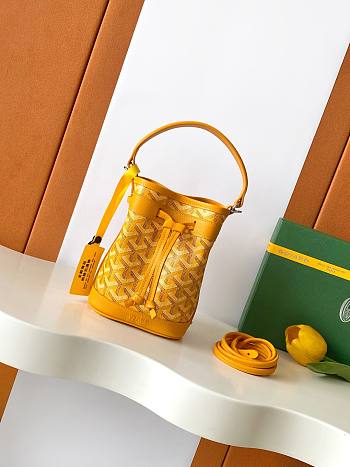 Goyard Petit Flot Mini – Bucket Bag Chevron Canvas In Yellow