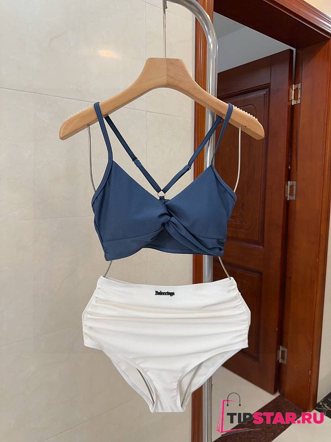 Balenciaga's new swimsuit 02 - 1