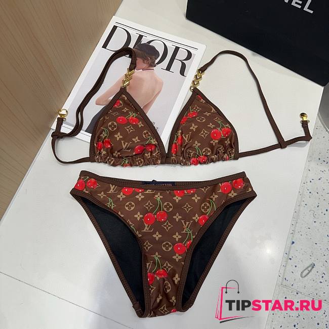 LVxTM swimsuit 02 - 1