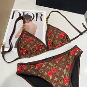 LVxTM swimsuit 02 - 5