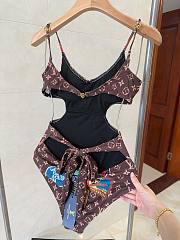 Louis Vuitton Swimsuit figure-flattering 02 - 4
