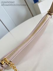 Louis Vuitton LV Bloom Pochette Bag Calfskin M25784 Sand color - 2