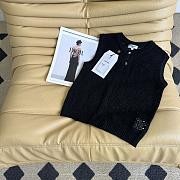 Chanel Hollow knit tops in white/black - 2