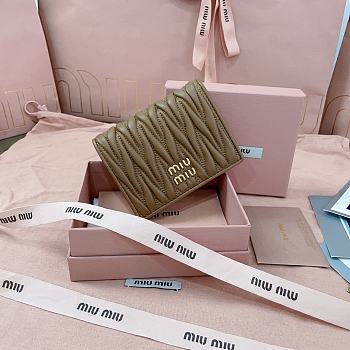 Miumiu pocket wallet 01
