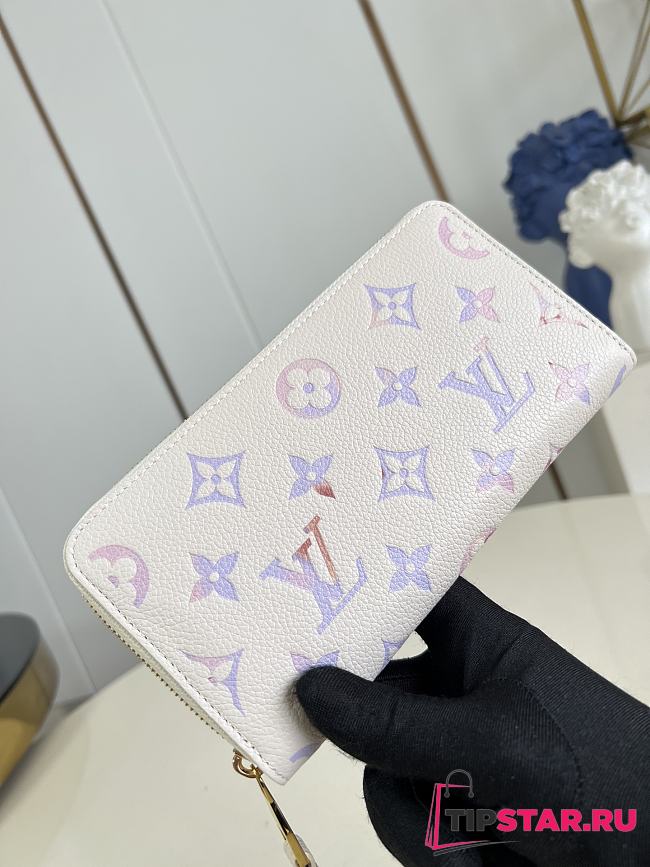 Louis Vuitton Zippy Wallet Dream Beige M25594 - 1