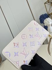 Louis Vuitton Zippy Wallet Dream Beige M25594 - 4