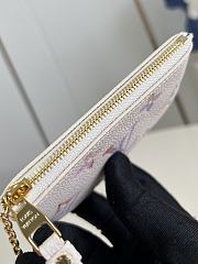 Louis Vuitton Key Pouch Dream Beige M25597 - 6