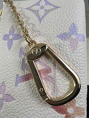 Louis Vuitton Key Pouch Dream Beige M25597 - 4
