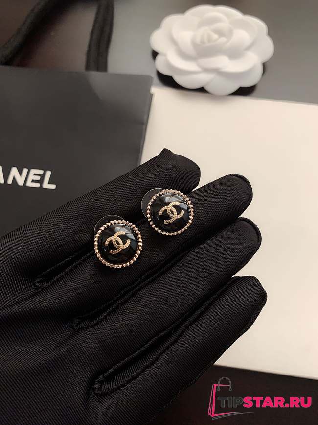 Chanel Popular round black earrings - 1