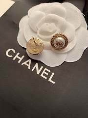 Chanel round pearl earrings - 2