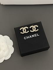 Chanel pearl half diamond cc earrings - 2