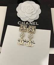 Chanel petal pearl earrings - 2