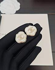 Chanel irregular pearl earrings - 5