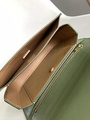 Loewe Goya bag in silk calfskin Avocado Green Rebajas - 3