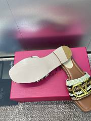 Valentino Logo Metal Buckle Block Sandals - 6