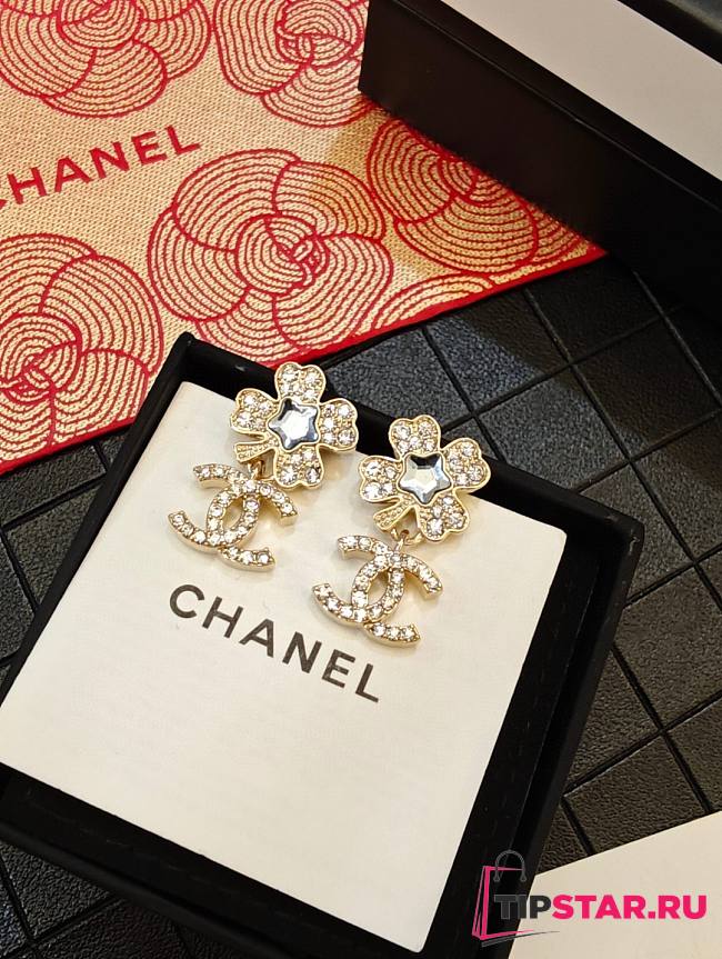 Chanel Four-leaf Clover Five-pointed Star Double C earrings - 1