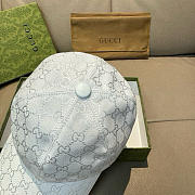 Gucci classic baseball cap features a bee design 05 - 2