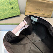 Gucci classic baseball cap features a bee design 03 - 3