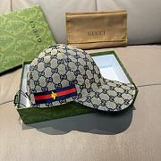 Gucci classic baseball cap features a bee design 02 - 1