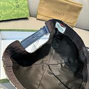 Gucci classic baseball cap features a bee design 02 - 5