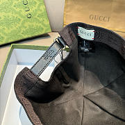 Gucci classic baseball cap features a bee design 01 - 4