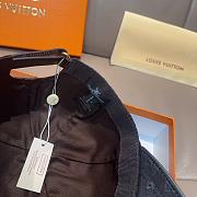 Louis Vuitton baseball cap features a subtle print 02 - 4