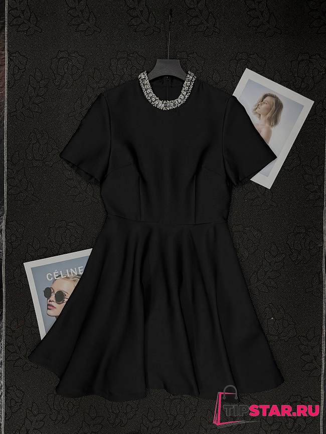 Chanel waist-cinching dress in black - 1