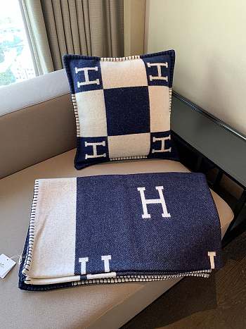 Hermes Blanket & Pillow In Navy Blue