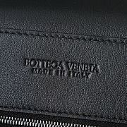 Bottega Veneta Small Andiamo Messenger In Black - 6