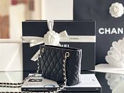 Chanel Amini Tote Bag In Black - 5