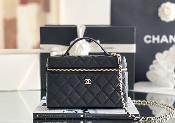 Chanel 25 Logo LP Lunch Box Bag