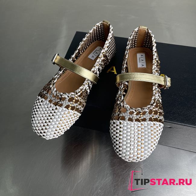 Alaia color-blocked woven shoes 02 - 1